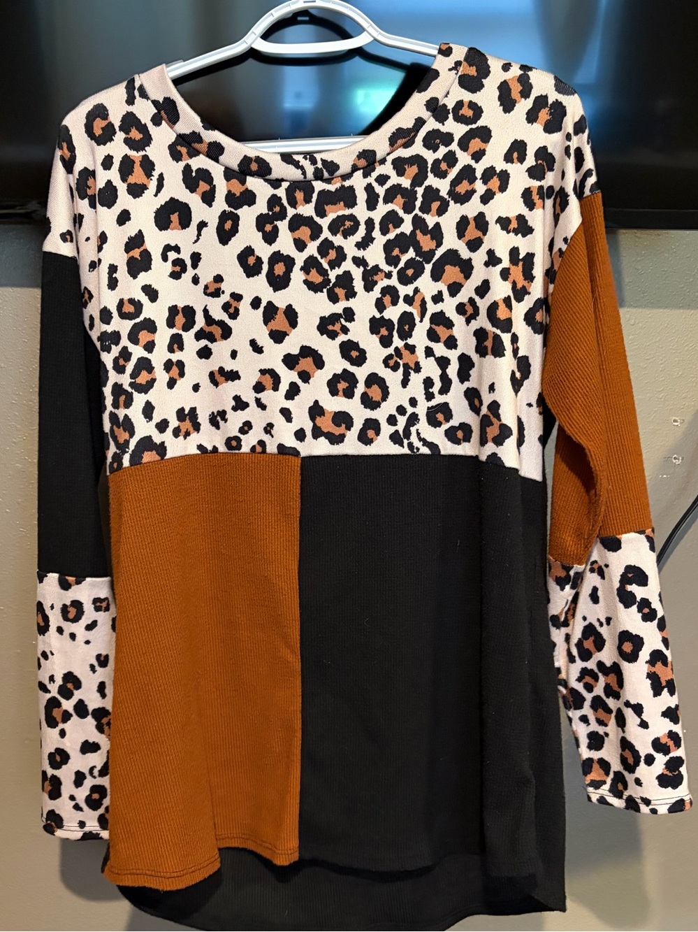 Bibi Colorblock Leopard Print Pullover - Black & Brown